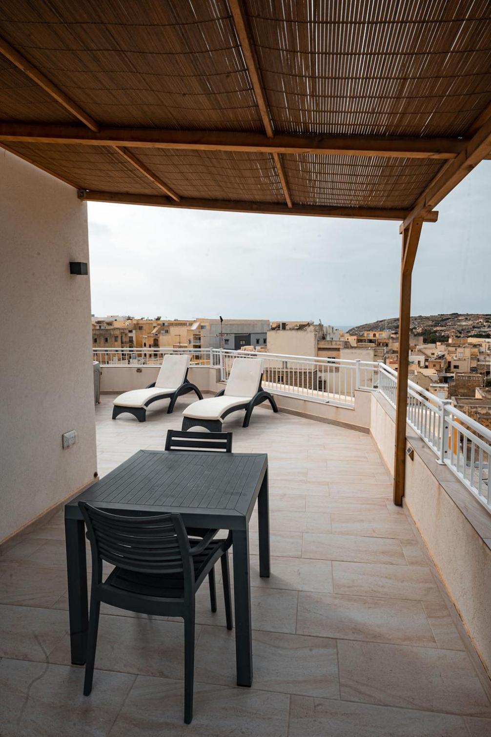 The Willows Penthouses With Jacuzzi Ghajn il-Kbira  Exterior foto